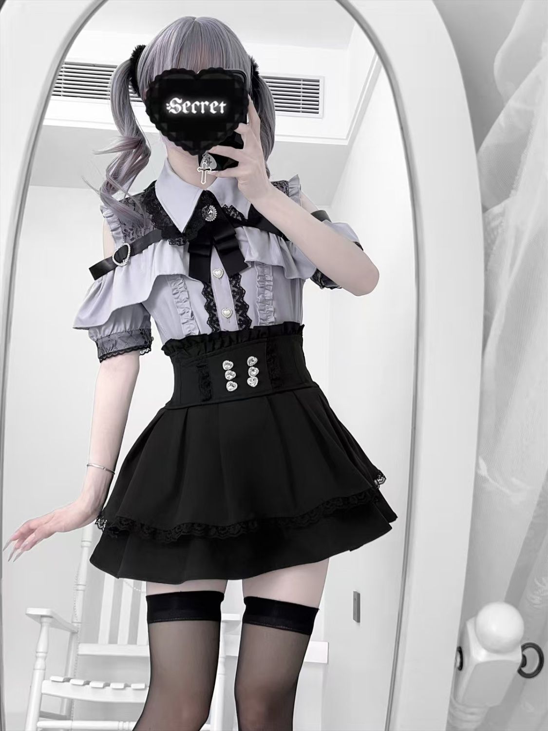 Women'S Fashion Kilt - ชุดเซ็ตเสื้อทรงเข้ารูปสไตล์หวานๆ แบบนักศึกษา พร้อมกระโปรงครึ่งท่อนแต่งลูกไม้ ช่วงเอวเข้ารูป แฟชั่นสำหรับผู้หญิง