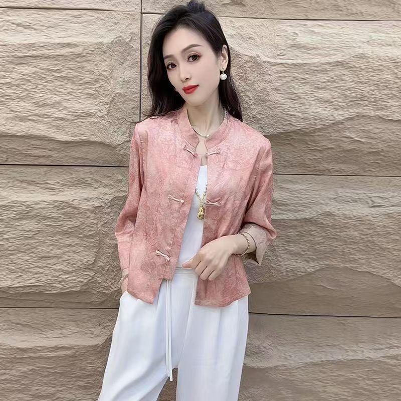 Women'S Fashion For 2026 - เสื้อผ้าผู้หญิงใหม่สำหรับฤดูใบไม้ผลิและฤดูใบไม้ร่วงปี 2026 สไตล์จีน คอตั้ง ลายแจ็คการ์ด พร้อมเสื้อโค้ทแขนเก้าส่วนที่มีสไตล์และใช้งานได้หลากหลาย
