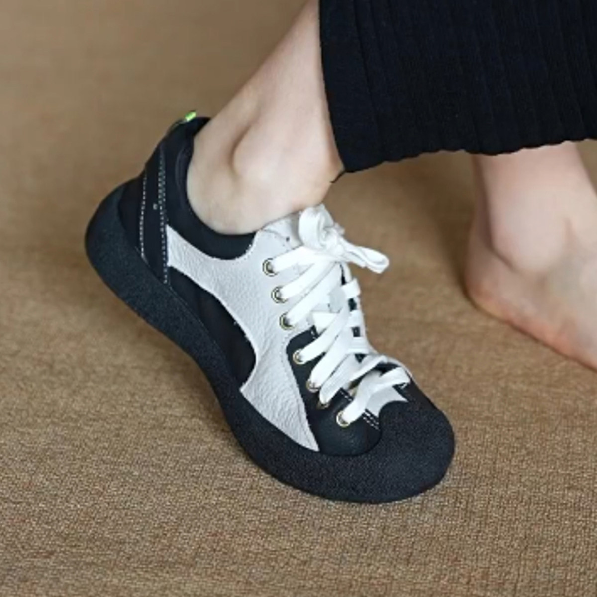 รองเท้าผ้าใบลำลองสำหรับผู้หญิง - Women'S Fashion Market Size บทวิจารณ์และราคา
