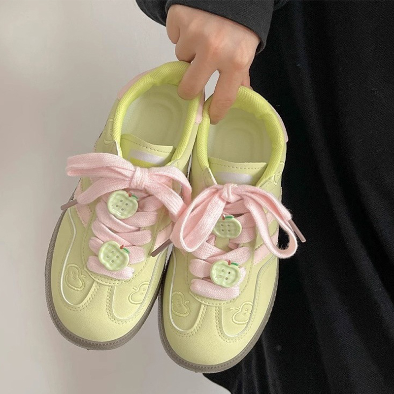รองเท้าผ้าใบสีขาวสำหรับผู้หญิง - Sneakers Fashion Women บทวิจารณ์และราคา