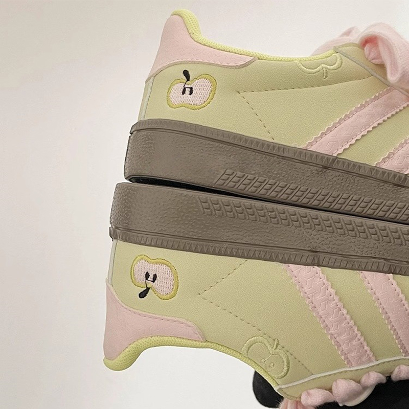 รองเท้าผ้าใบสีขาวสำหรับผู้หญิง - Sneakers Fashion Women บทวิจารณ์และราคา